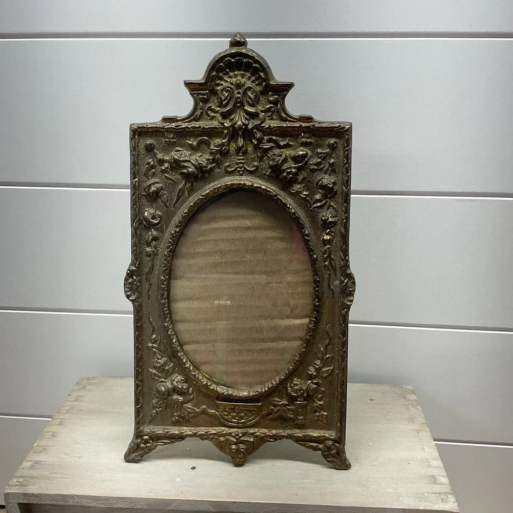 Vintage Ornate Brass Picture Frame Victorian Style Oval Tabletop Easel 10.5in